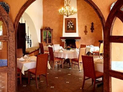 Hotel Posada Maria Cristina Куэрнавака Экстерьер фото